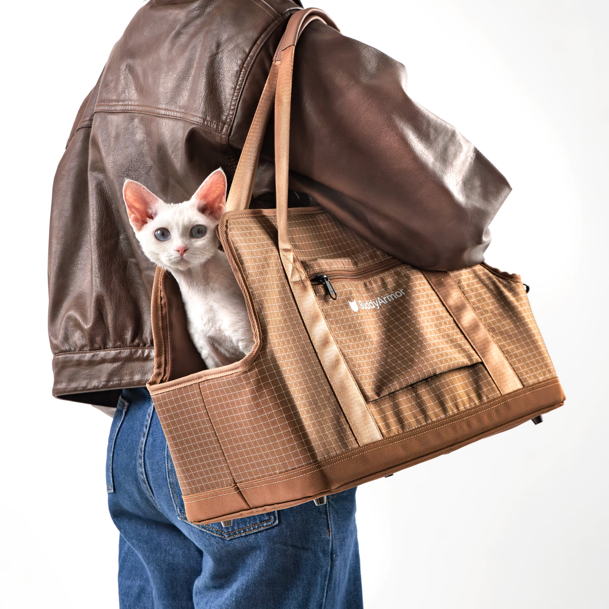 高機能キャリーバッグ ｜猫・小型犬用